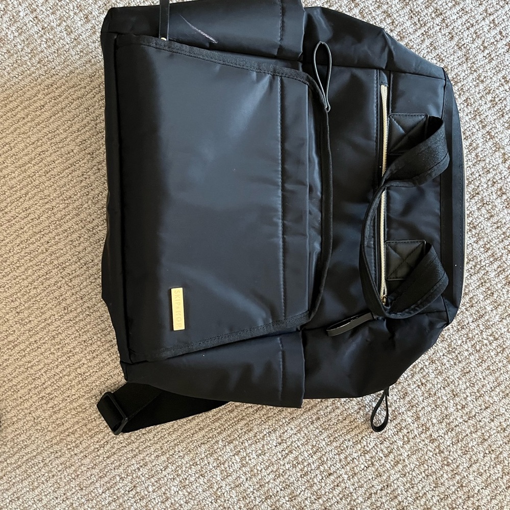 Skip hop diaper bag- used only a few times for travel